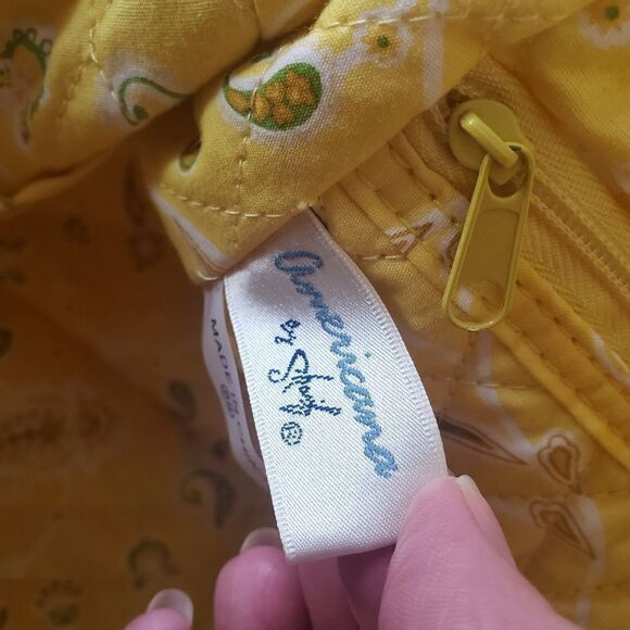 AMERICANA BY SHARIF Quilted Paisley Large Tote Bag - Picture 8 of 8